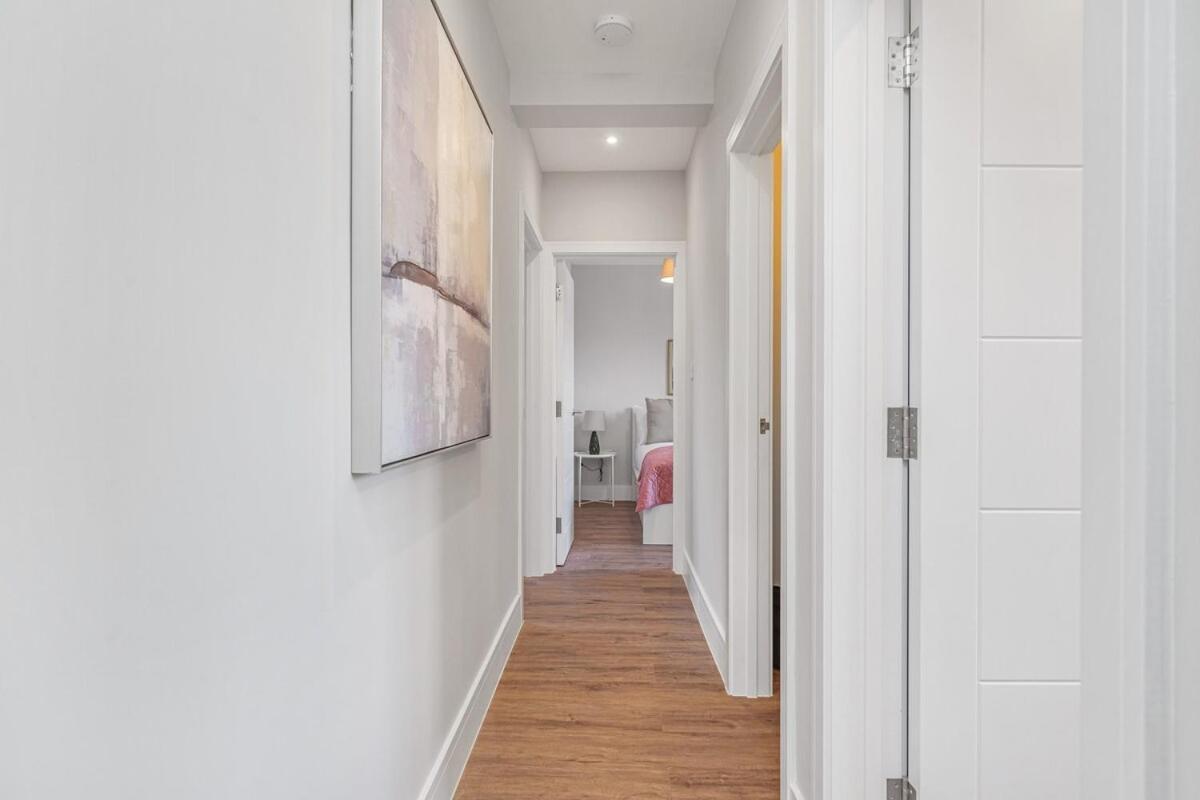 2 Bed Spacious Brand New Flat Apartamento *